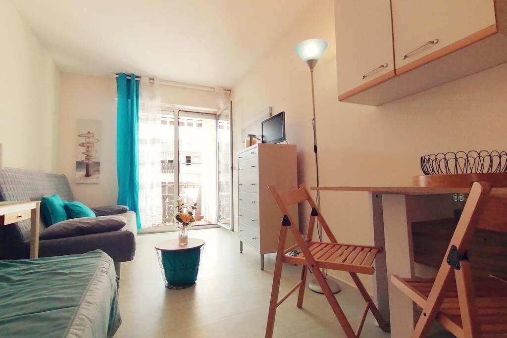 Agreable Studio Avec Terrasse A150M De La Plage Apartman Saint-Georges-de-Didonne Kültér fotó