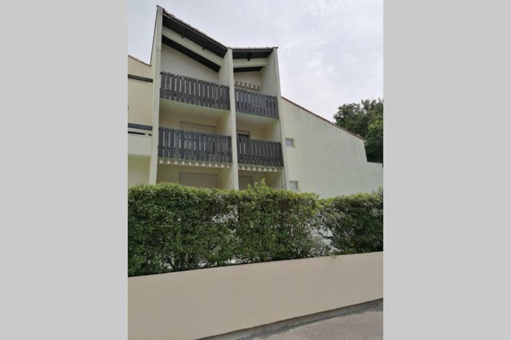 Agreable Studio Avec Terrasse A150M De La Plage Apartman Saint-Georges-de-Didonne Kültér fotó
